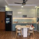 Chính chủ cho thuê chung cư d2 giảng võ 70m2 2 phòng ngủđồ cơ bản giá: 11 triệu/th