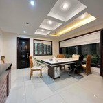 Bán gấp biệt thự cao cấp khu trung sơn 200 m2, 3 tầng, giá bán 24 tỷ x