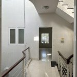 Chính Chủ Cho Thuê 2 Sàn Vp Tại Nhà Số 211Mặt Tiềnđs 9A Giá 10 Triệu/225M2/2 Sàn. Liên Hệ: 0901 600 599 Phi Nguy