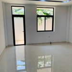 Cần Cho Thuê Nhà Nguyên Căn Kdc 6B Intresco - Đường 10M - 5X20M 1 Triệu, 2 Lầu - 17 Triệu/Th - 0906694546