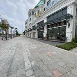 Cho thuê ngay mặt bằng 600m2 tại vinhomes marina cầu rào 2 hải phòng. lh em hà emma 0936517418