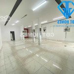 Cho thuê nhà 2 tầng, 120 m2/sàn, mặt tiền 8m cực đẹp đường nguyễn văn cừ