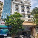 Cho thuê toà building 240m2 x 8 tầng + 2 hầm, đường xe chạy 2 chiều, quận hai bà trưng