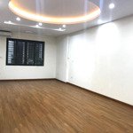 Cho thuê nhà riêng ngõ nghĩa đô 55m2 x 6t thông sàn, ô tô đỗ cửa