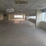 Cho thuê văn phòng tại văn cao, diện tích 180 m2, thông sàn, giá 250 nghìn/m2