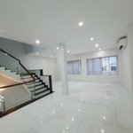 Cho thuê villa mặt tiền phường an phú, quận 2diện tích7x20m trệt 2 lầu giá thuê 55 triệu