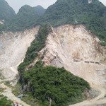 Cần bán mỏ khai thác khoáng sản đá vôi - chi nê - hòa bình diện tích 110000m²