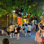 Cho thuê nhà 1 trệt, 1 lầu, mới, rất đẹp, mặt tiền đường nguyễn thái học, gần bài chòi