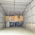 Nhà tôi cho thuê kho xưởng ở sa đôi, trung văn, nam từ liêm. 200 m2, xe 10 tấn, điện 3 fa, 11 tr/th