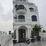 Cho thuê căn hộ studio khép kín, riêng tư view công viên, thích hợp cho chuyên gia hàn ở làm việc