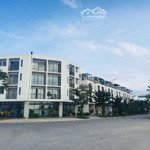 Chính chủ cần tiền nhượng bán lô góc ngã tư dự án royal lotus hạ long diện tích 385m2 (đã có sổ)