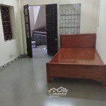 Cho thuê phòng giá bán 2, 5 triệu (***)
