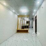 Nhà nguyên căn 100m2, 2 pn nhà mới, có gara ôtô, đường an bình, p3 đl, giá 8tr, lh hưng 0936862722