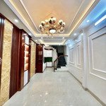 Bán gấp nhà phố kim giang, thanh xuân. 37m2 x 5 tầngmặt tiền4,8m. giá bán 4,2 tỷ.