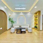 Bán nhanh nhà quận 1 - nguyễn phi khanh, có sổ, 3 tầng, 52m2/2 tỷ1 trung tâm quận1