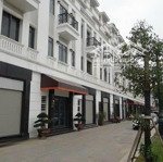 Bán căn shophouse vincom lê thánh tông, 77m2, mặt tiền 5m thang máy. liên hệ: 0986351619