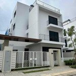 Bán shophouse, biệt thự view biển sầm sơn, đã có sổ, khai thác vận hành ngay