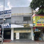 Cho thuê siêu phẩm mặt phố trương định, diện tích: 80m2 x 3 tầng,mặt tiền 4,3m,giá 38 triệu/tháng liên hệ: 0898926886