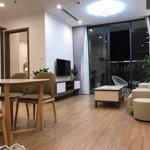 Cho thuê căn hộ chung cư vinhomes skylake 3 phòng ngủ, đủ nội thất