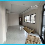 Phòng trọ vườn lài ban công, 40m2