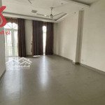 Bán nhà 2 lầu trung tâm biên hoà khu d2d 160m2 phường thống nhất