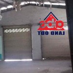 Cho thuê xưởng 300m2 đường chính khu công nghiệp giang điền an viễn