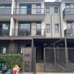 Bán gấp nhà phố vườn 2 lầu giá bán 3.7 tỷ