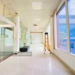 Chính chủ cho thuê mặt bằng dt 100m2 tầng 1 tại phố thái thịnh. lh 0869999505