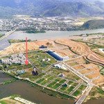 Bán gấp lô đất biển đà nẵng, cạnh sông kề biển 120m2. công viên trước nhà. giá chỉ 2.1x tỷ