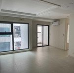 Cho thuê căn hộ pcc1 90 m2 căn góc, 3 phòng ngủ, tiện làm vp công ty, gia đình thuê