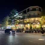 Bán nhà mặt đường 35m diện tích 136m2 lô góc 2 mặt thoáng hướng đông nam