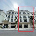 Gấp cần tiền shophouse kinh đô đối diện vincom cắt lỗ rẻ nhất, lh chị thúy: 0917106767