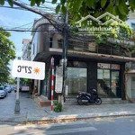 Lô góc 2 mặt tiền trung tâm thành phố. mới đẹp. thích hợp mở cafe,shop