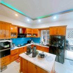 Gấp lắm rồi bán nhà mtkd thép mới - k300, p12, tb 4.3x22m, 6 lầu giảm 2 tỷ chỉ còn 13.5 tỷ