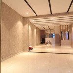 Nhà mặt tiền gần lê duẩn - đường lớn hai chiều