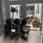 Cho Thuê Nhà 1 Triệuet 1 Lầu Giá Bán 11 Triệu Đường Hai Bà Trưng, Tân Định, Quận 1