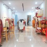 Cho thuê mặt bằng kinh doanh hoặc sang shop quần áo