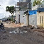 Bán đất ođt 320m2 xây tự do, đường 10m thông, gần chợ bà điểm, hóc môn