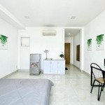 Studio Full Nội Thất Cửa Sổ Lớn Cực Thoáng Mặt Tiền Đường Quận 4