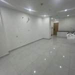 Chính Chủ Cho Thuê Căn Góc 2 Phòng Ngủthe Eastgate Như Hình