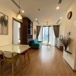 Cần bán căn hộ chung cư golden west - số 2 lê văn thiêm, 80m 2 phòng ngủ 2 vệ sinh2.x tỷ(rẻ nhất tòa) 0915074066