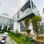 Villa 212m2 - mặt tiền đường phường 6 - hạ giá chỉ còn 13 tỷ