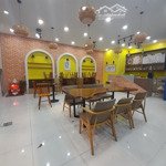 Cho thuê mặt bằng shophouse green river diện tích: 160m (8*10) giá bán 19 triệu/tháng.