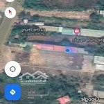 Bán đất tặng nhà cấp 4 view đẹp.. đât thổ cư 600m2 mặt tiền quốc lộ 62