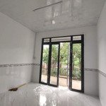 Nhà mới xây giá rẻ 60m2 cách trung tâm 5 phút đi xe. vi bằng