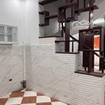 Nhà riêng phố ngọc lâm long biên 40m2, 4 tầng 4 pn nhà đẹp mới sơn sửa