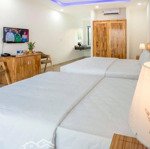 Bán villa có nhà 3 tầng và 20 phòng lưu trú đang kinh doanh gần phố cổ