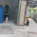 Nhà mới 3lầu ngăn riêng 2 triệu/1lầu,máy lanh,vệ sinh,bếp,điện,nuớc riêng