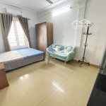 Căn hộ studio 30m2 full đồ cửa sổ thoáng. thang máy tại tôn đức thắng