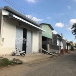 Cho thuê kho bãi, mặt bằng 260m2, gần bến xe long xuyên